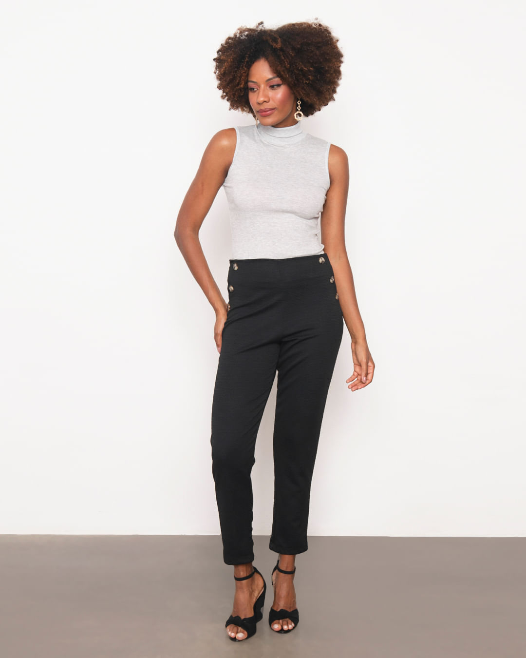 Calca-4003-C-Botoes-Laterais---Preto