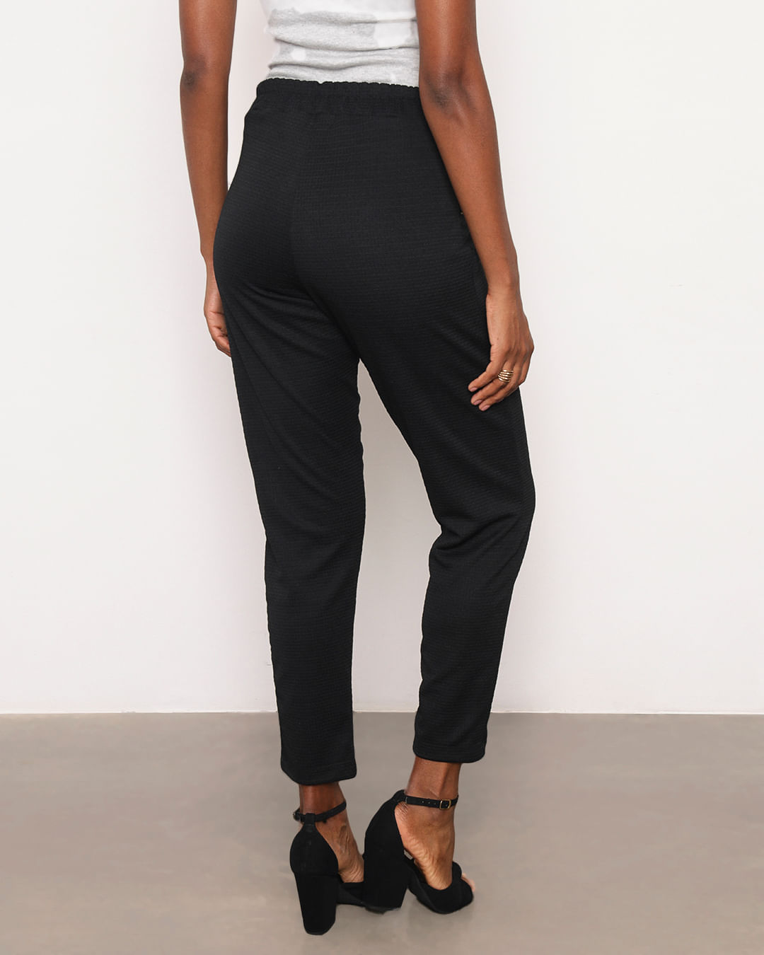 Calca-4003-C-Botoes-Laterais---Preto