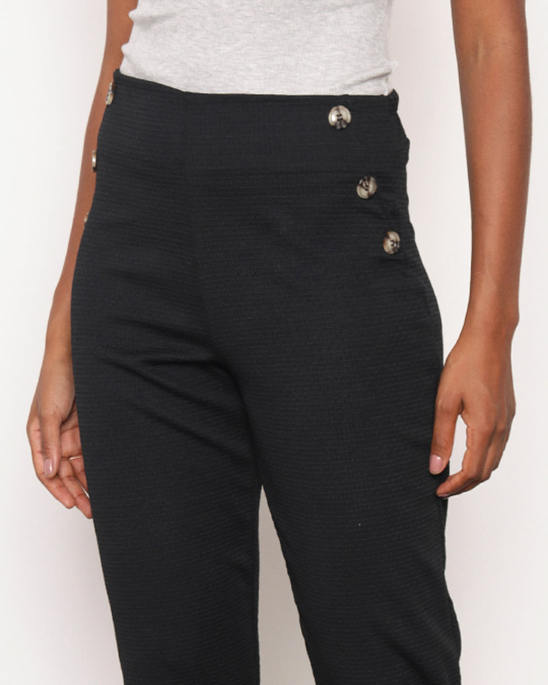 Calca-4003-C-Botoes-Laterais---Preto