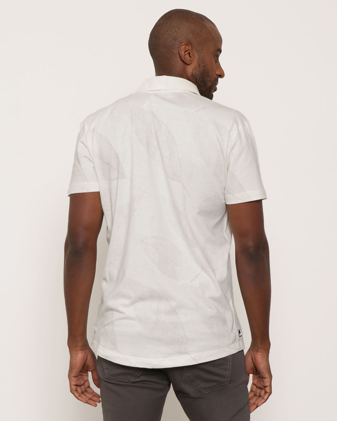 Camisa-29120079-Mc-Folhagem-Offvde---Off-White