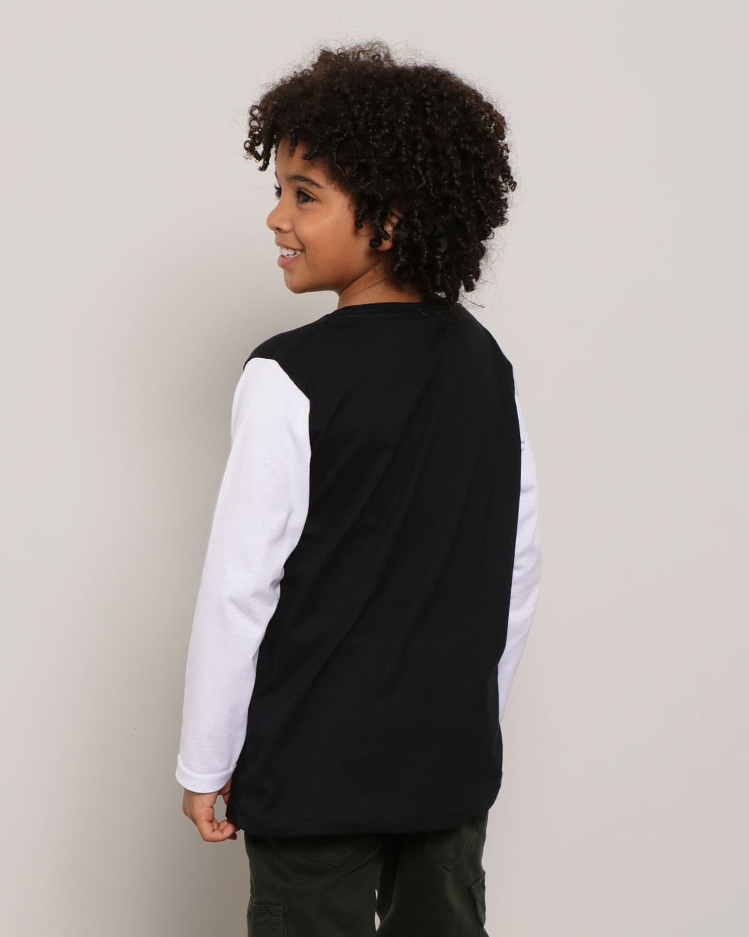 Camiseta-10-108-Ml-M-48-Dino---Preto