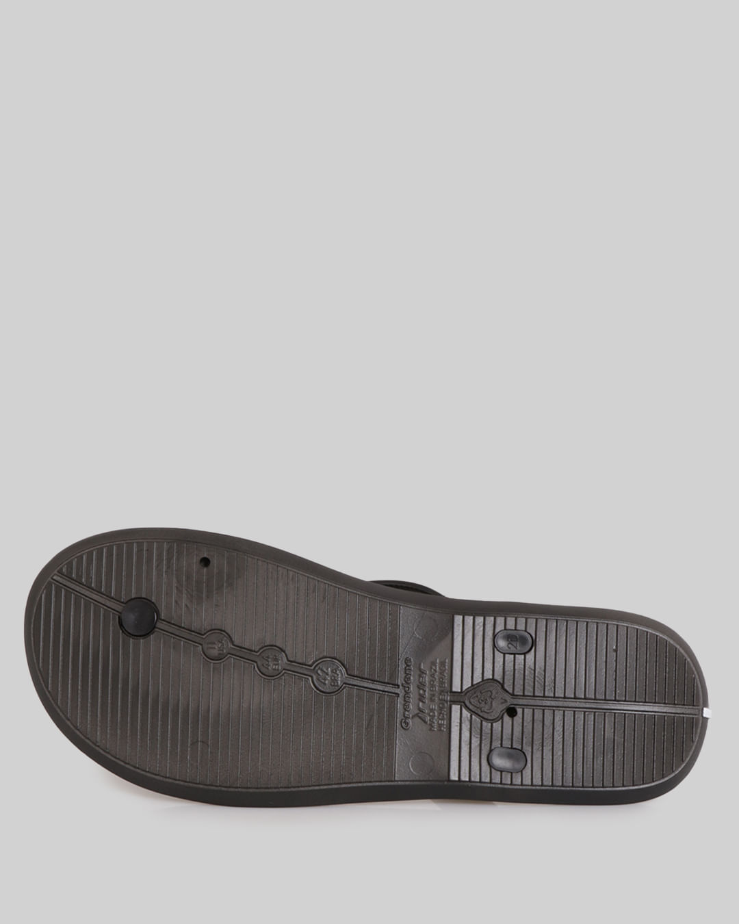 Chi-Mas-11818-Aj391-Ptolar-R1---Preto