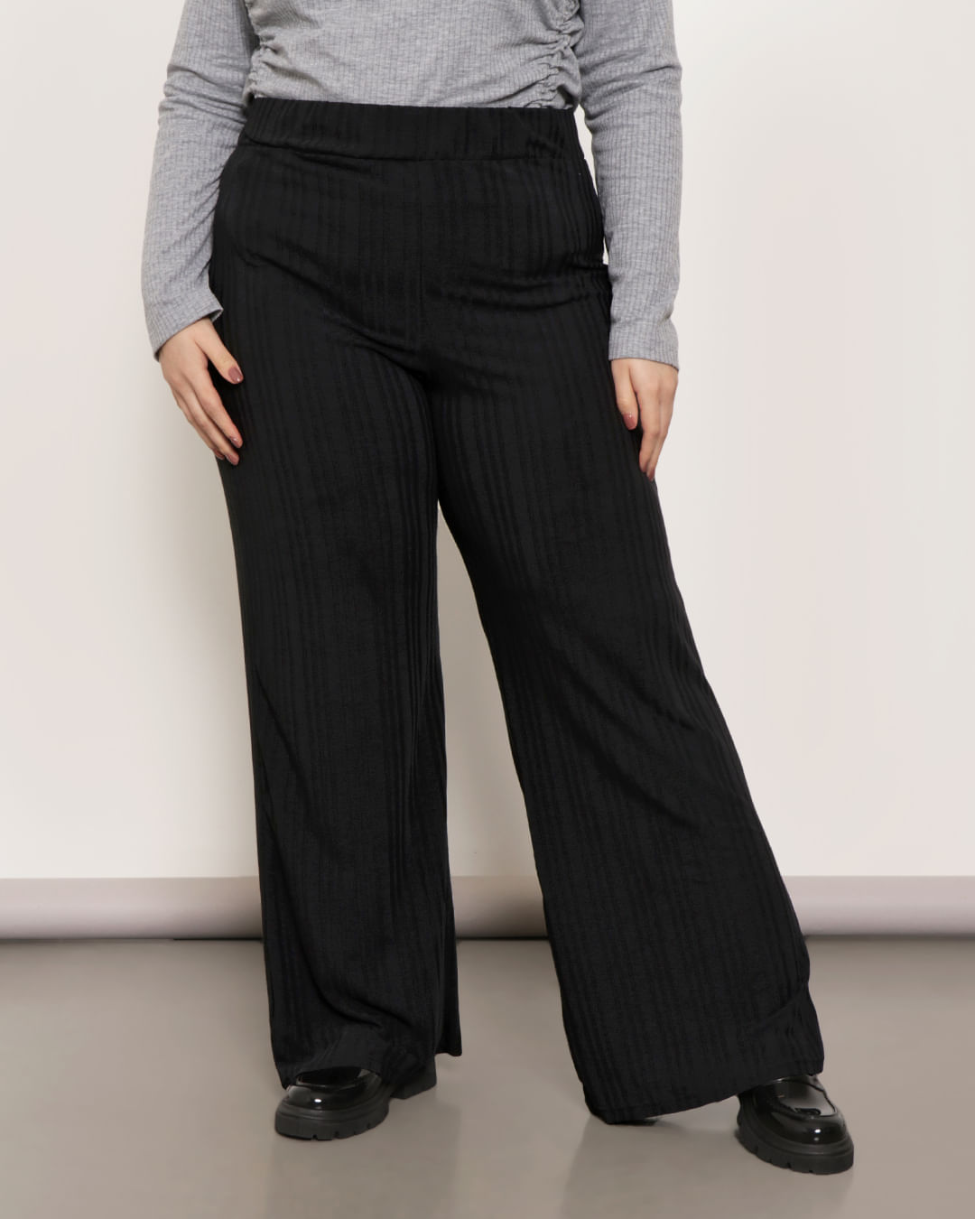 Calca-40057-Pantalona-Canelada---Preto