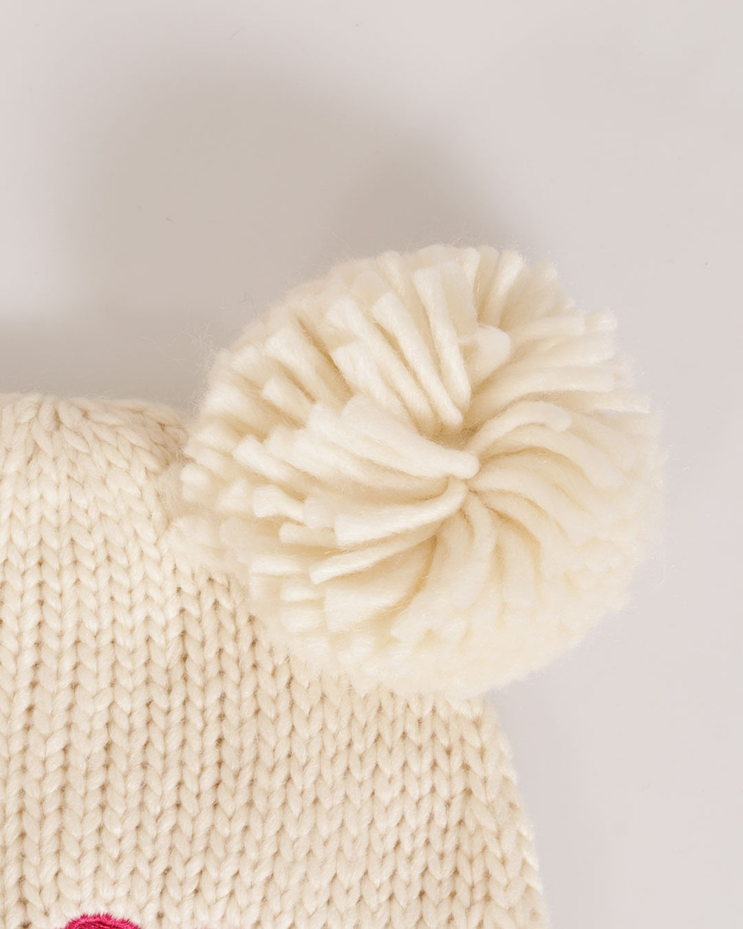 Gorro-Akt112-Pompom-Infa---Off-White
