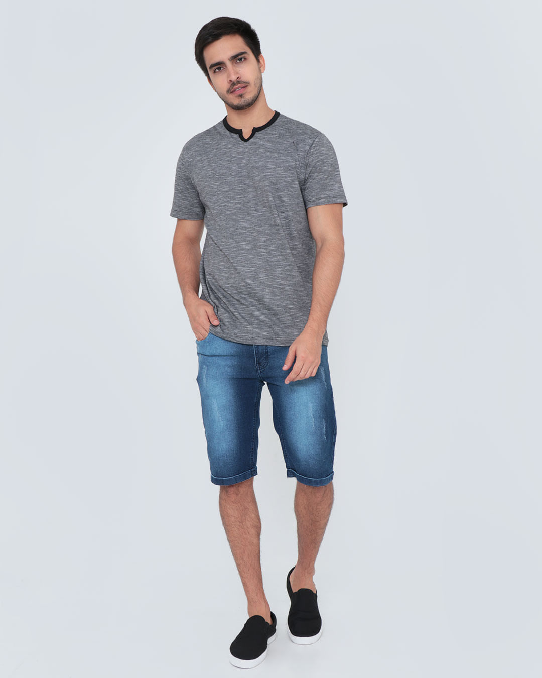 Camiseta-Tr1280005-Mc-Gy-Botao-Pto---Cinza-Escuro