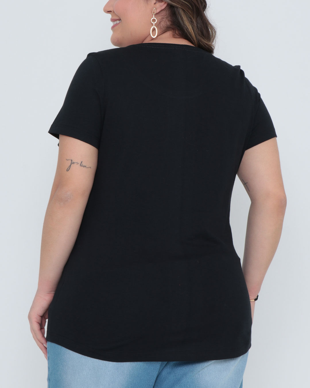 Tshirt-Fp144-Cruela---Preto