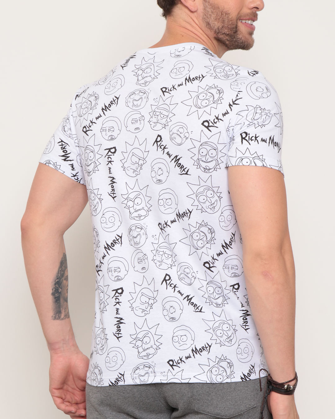 Camiseta Masculina Estampa Rick And Morty Manga Curta Branca