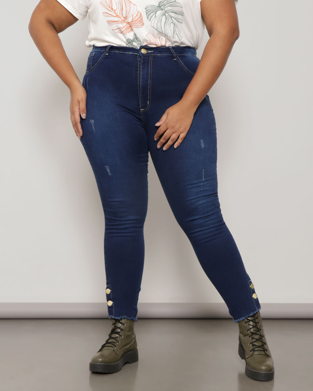 Calca-0925693-Jns-Esc-Bt-Barr-Desf-Fem-T---Blue-Jeans-Escuro