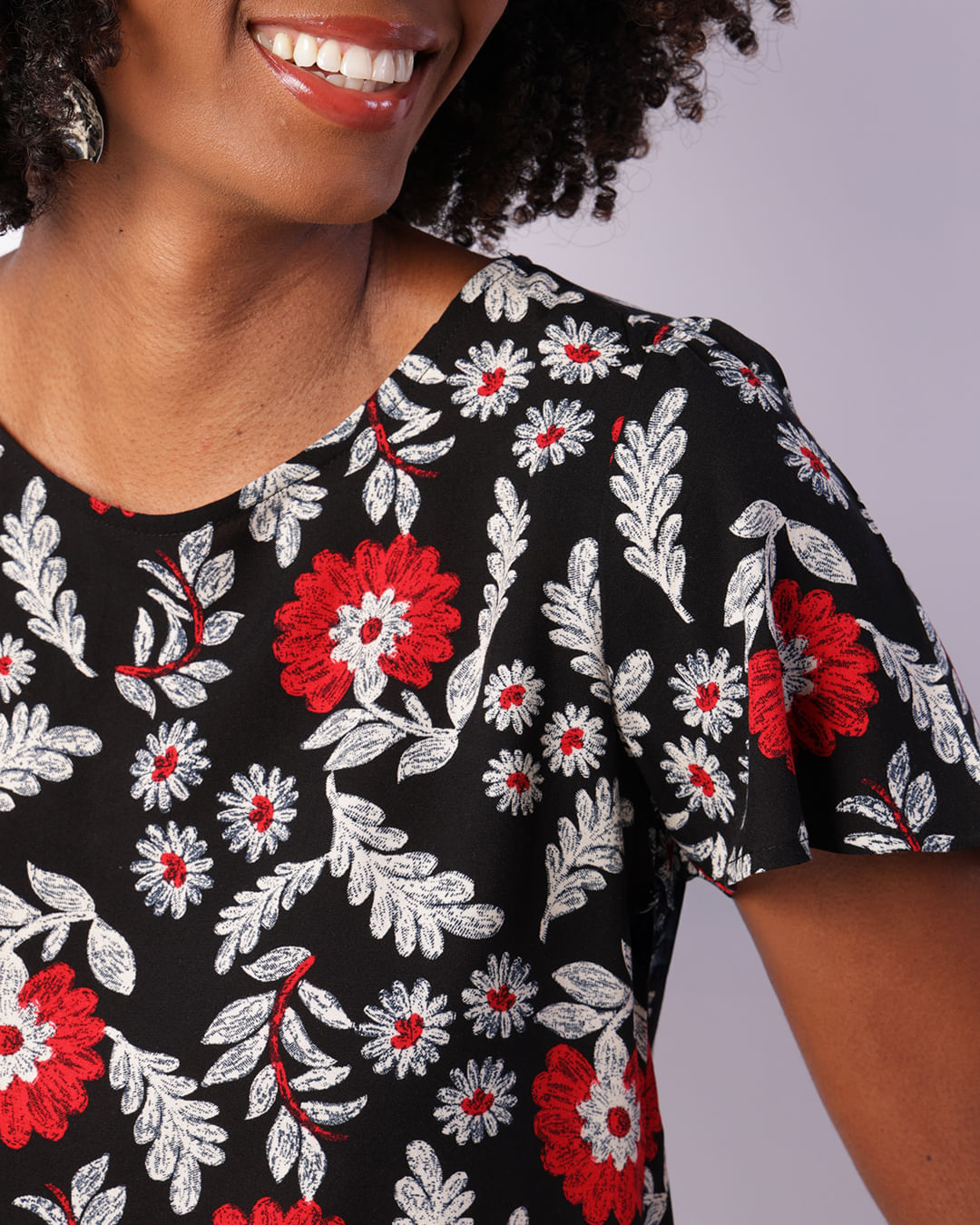 Blusa-230685-Viscose-Gota-Estampada---Preto-Floral
