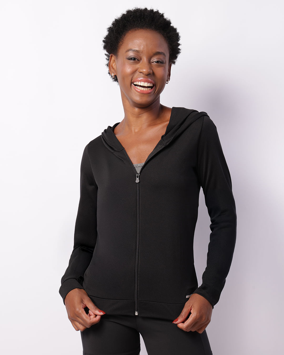 Jaqueta-114-Com-Capuz-Furadinha---Preto