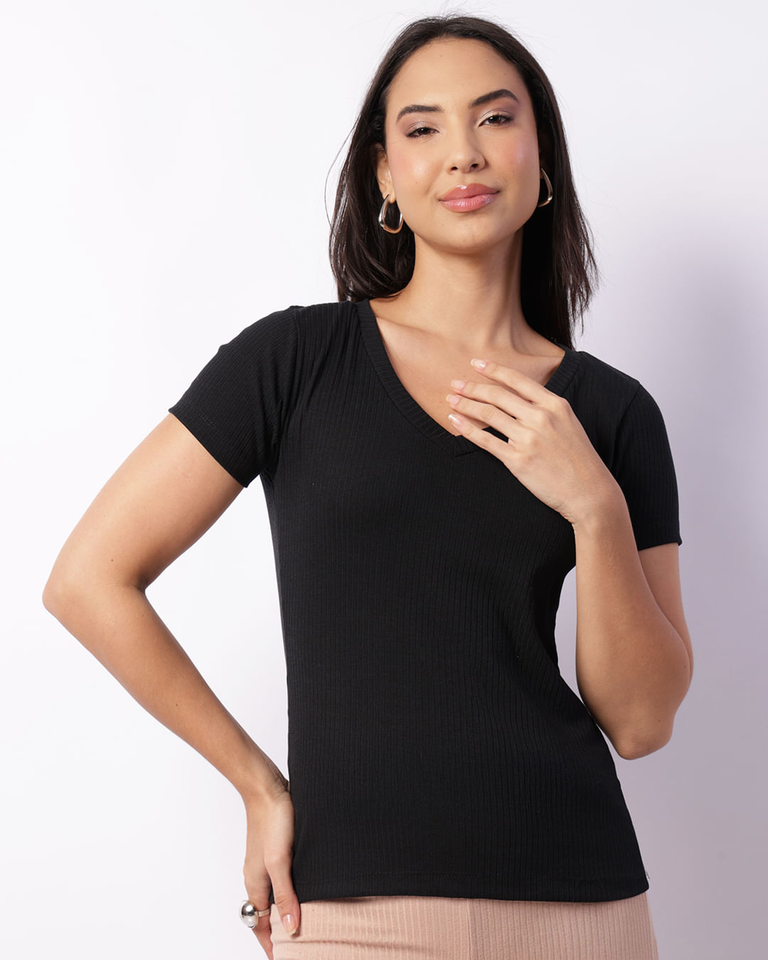 Blusa-3485-Mc-Gola-V-Canelada-Preta---Preto