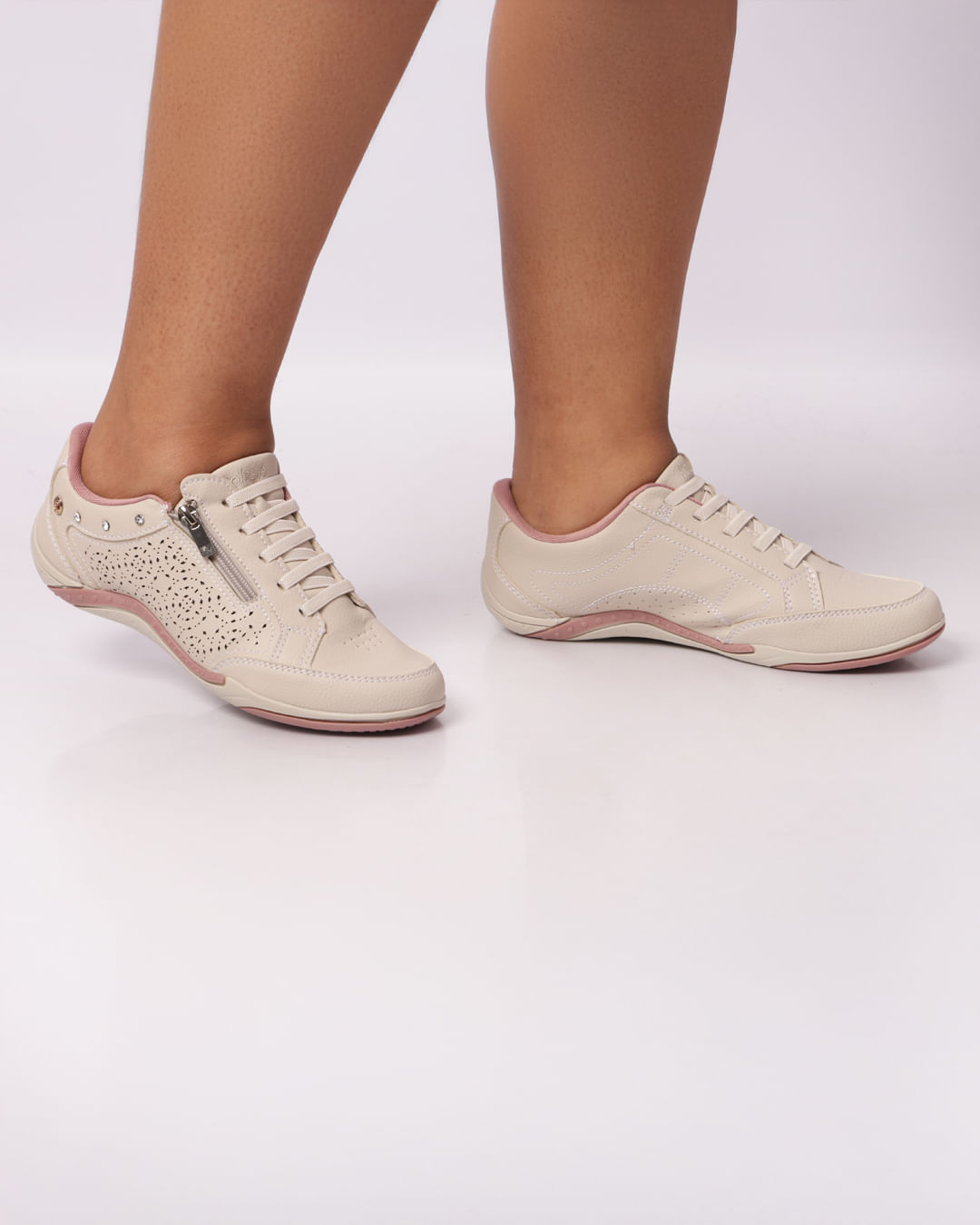 Tenis-Casual-C1294b-0002-Com-Ziper-Sorti---Bege-Claro