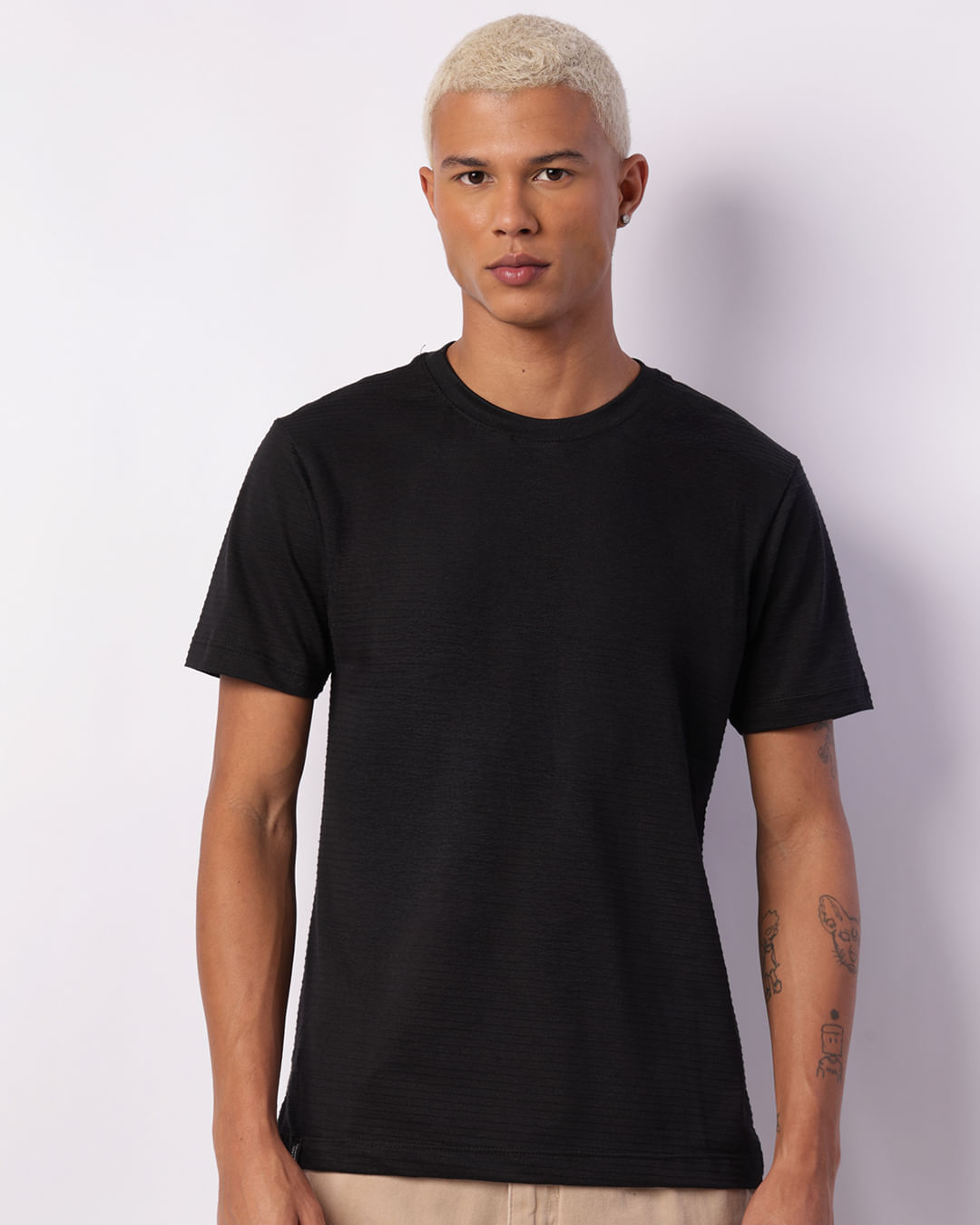 Camiseta Masculina Texturizada Manga Curta Preta