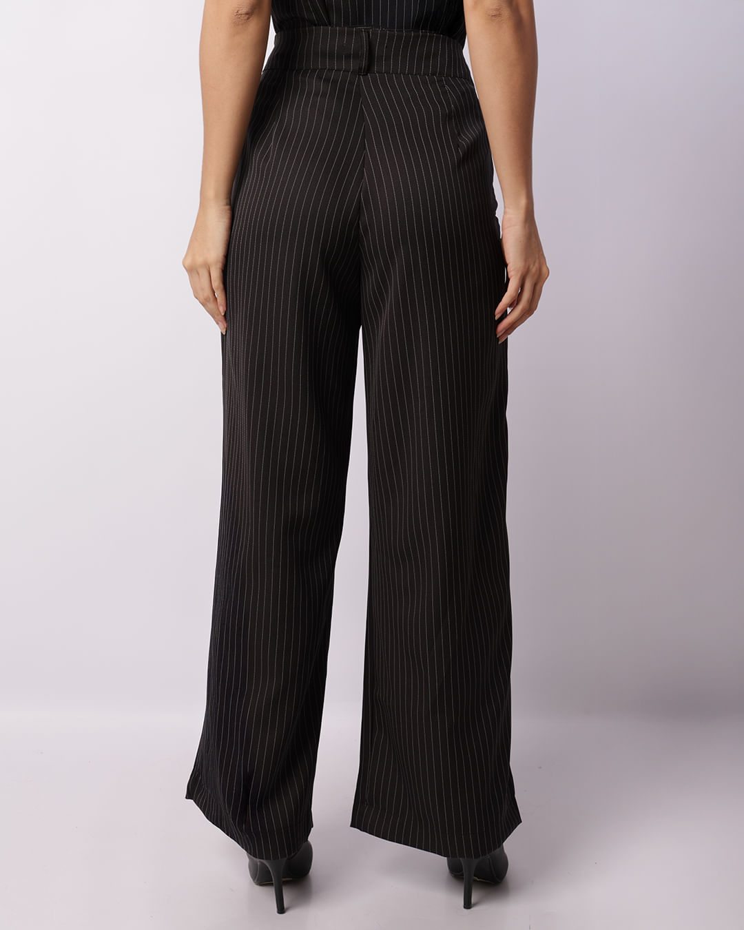 Calca-9263-Pantalona-Risca-De-Giz---Preto