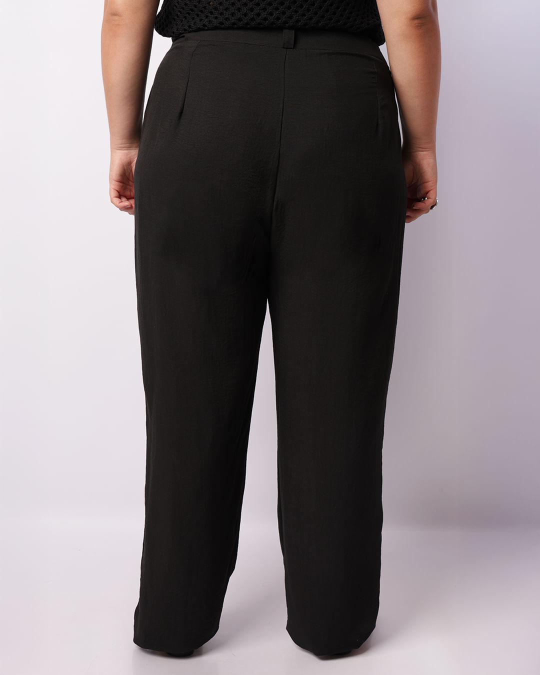Calca-8456-Reta-Det-Cos-Transp-Botoes---Preto
