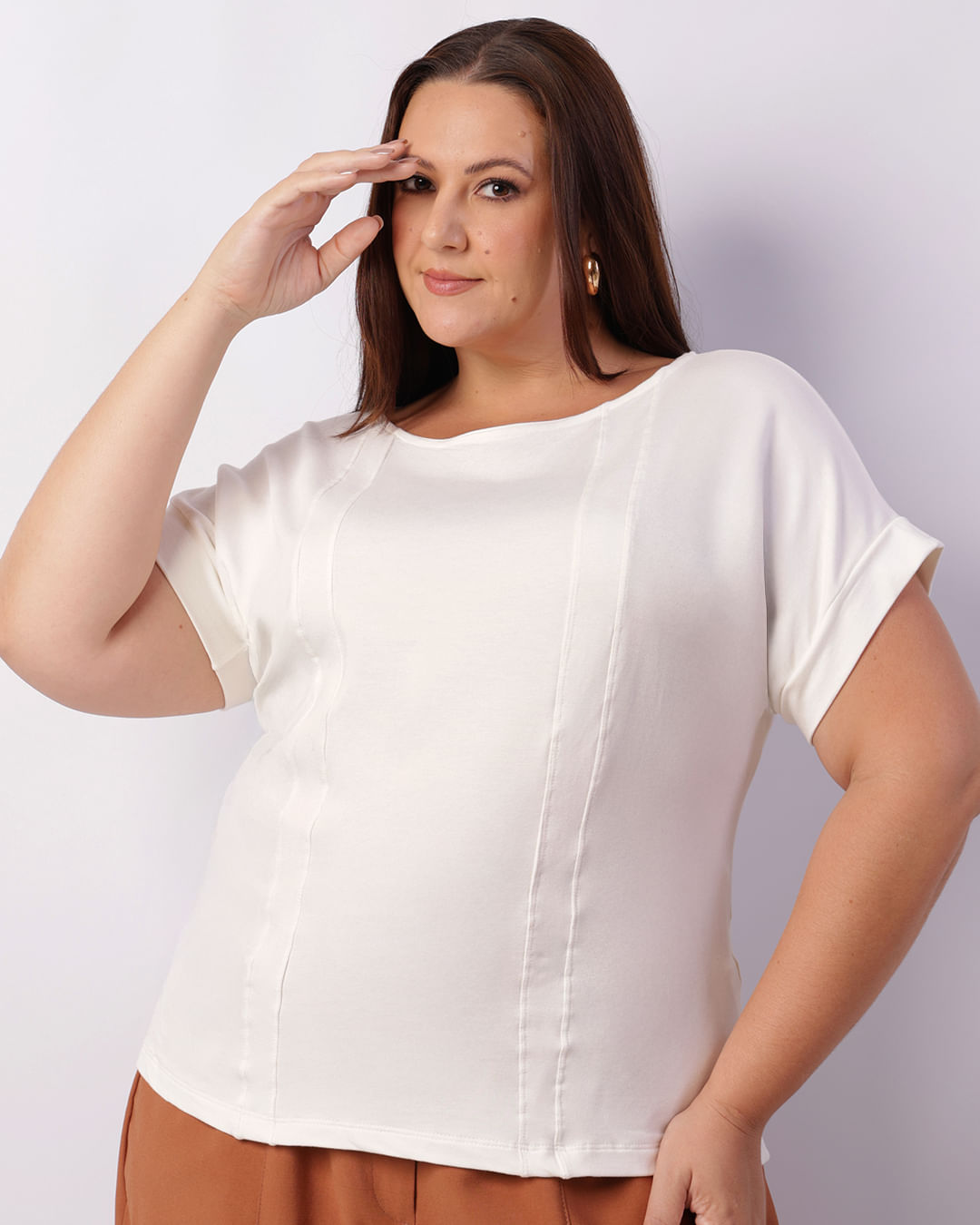Blusa Plus Size Feminina Manga Curta Recorte Frontal Off White
