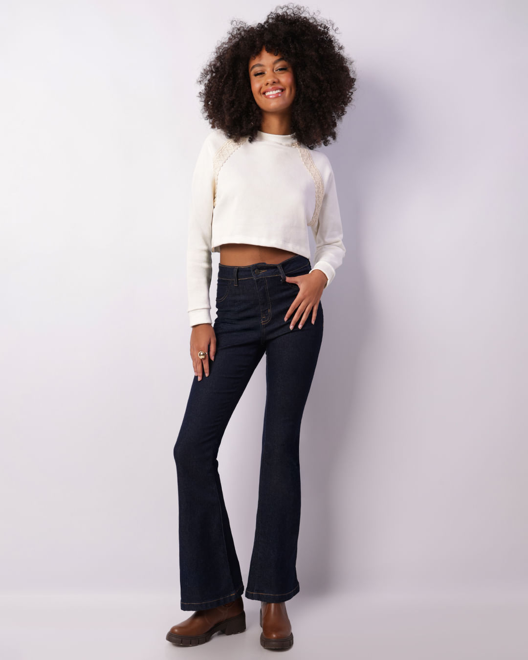 Moletom-251215-Detal-Renda-Pg---Off-White