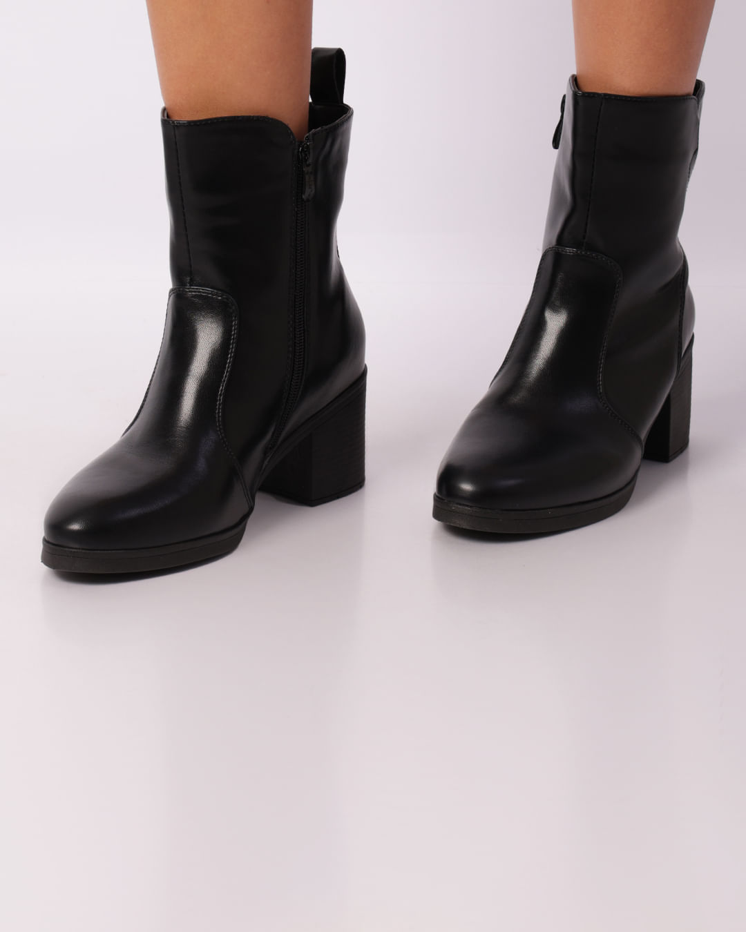 Bota-Fem-73206-Cano-Medio-Lisa-Preto---Preto