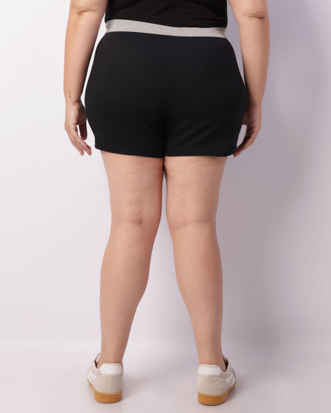 Short Plus Size Feminino Moletinho Curto Preto-1744224013902