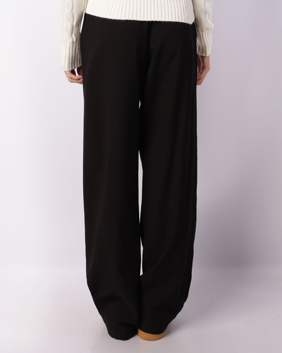 Calca-9130-Reta-Cfriso-Frontal-3646---Preto