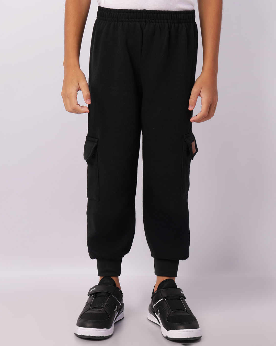 Calça Moletom Infantil Jogger Bolso Cargo Preta-1744748077547