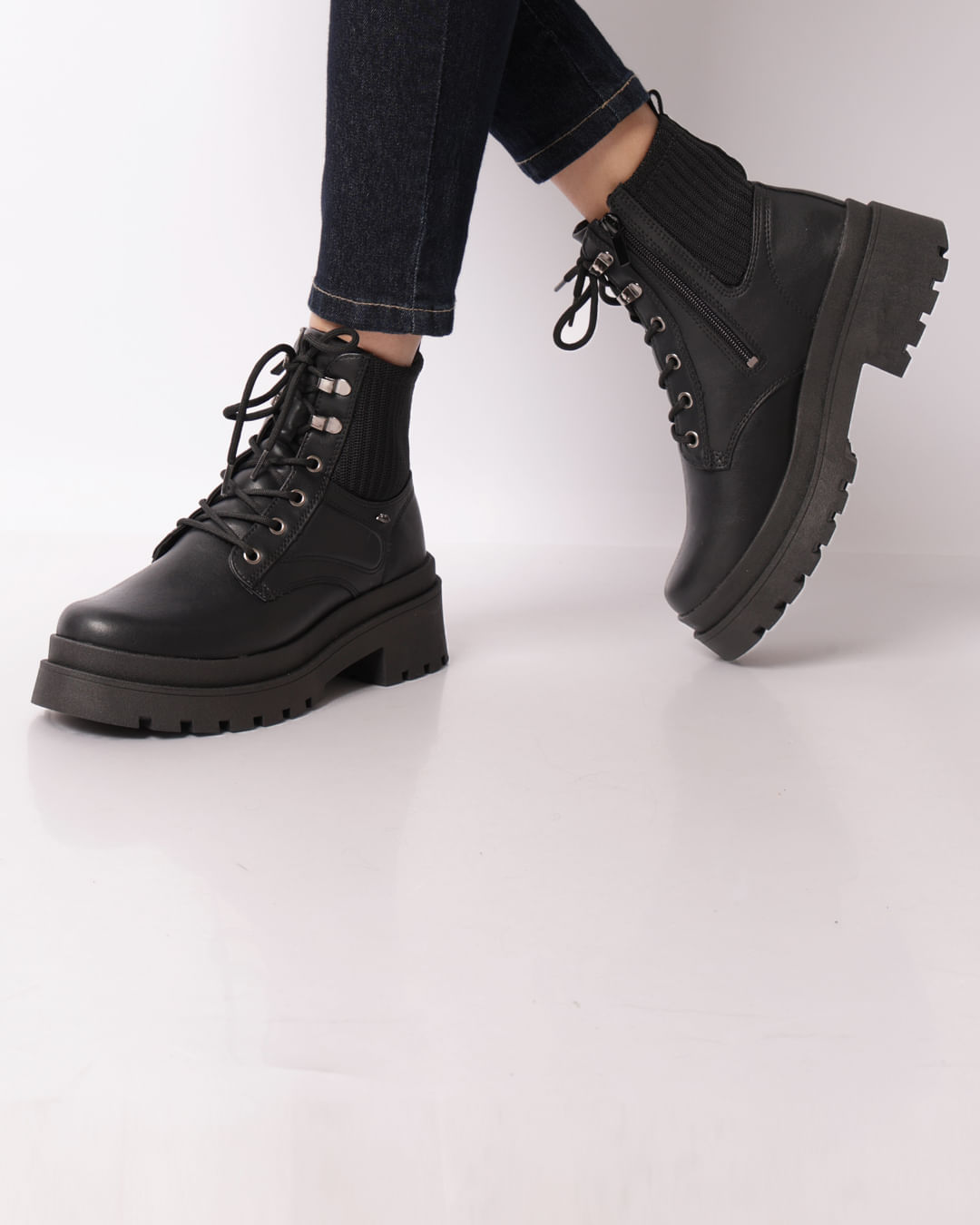 Bota-Fem-Cc-Almeria-G9671-0001-Pto-3439---Preto