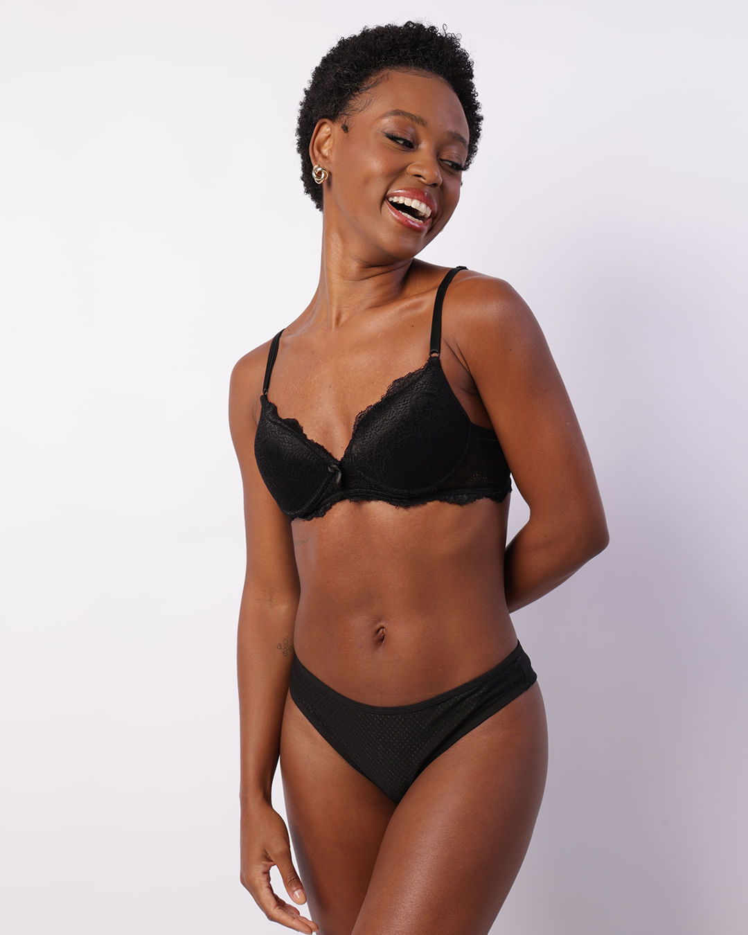 Soutien-Base-Renda-916199---Preto