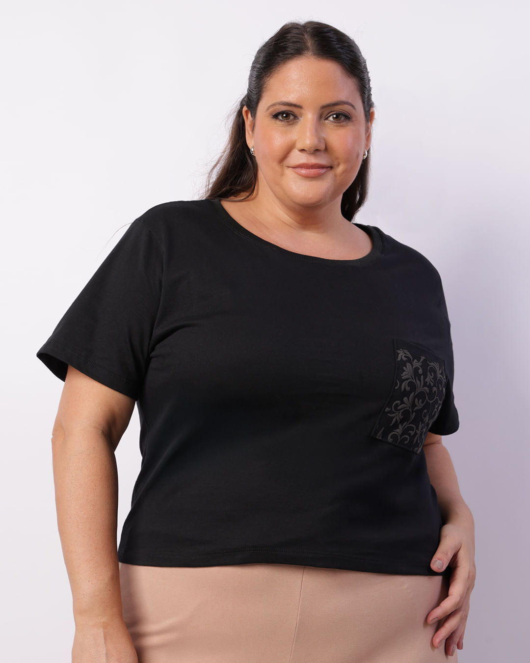 Blusa-Mc-251259-Det-Bolso-Puff-Renda---Preto