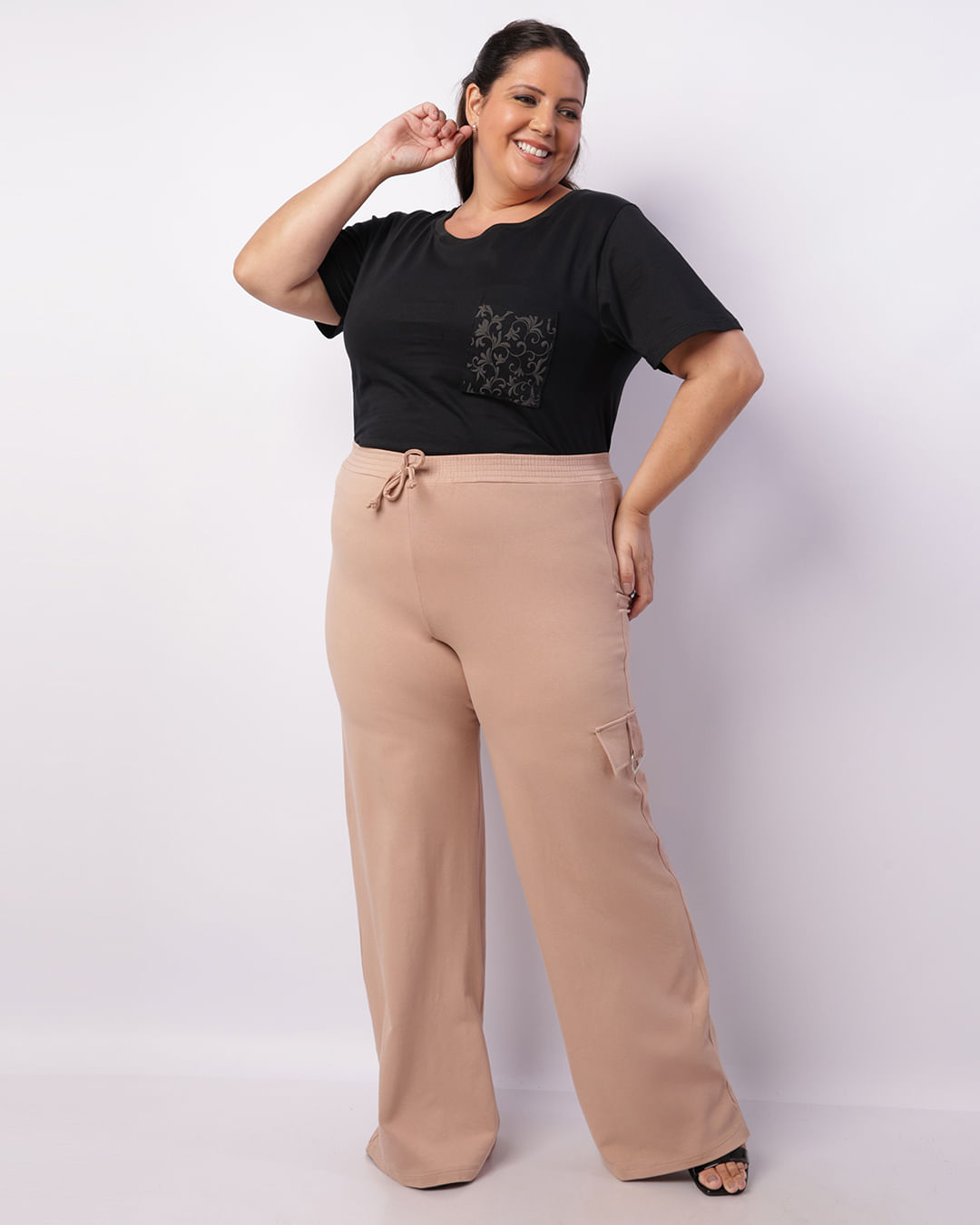 Blusa-Mc-251259-Det-Bolso-Puff-Renda---Preto