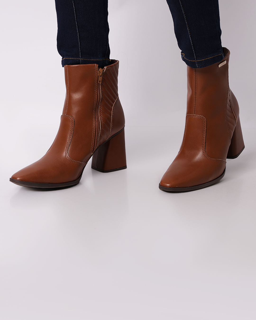 Bota-Fem-Cm-Me572-0004-Berteli-Marrom-34---Marrom