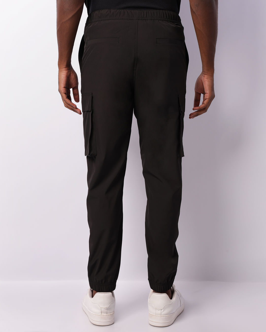 Calca-Jogger-Bolso-Cargo-1000825-Preto---Preto