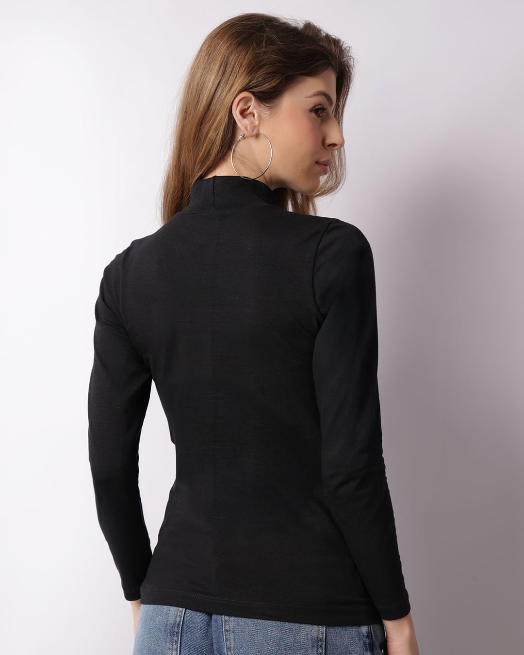 Blusa Feminina Gola Alta Básica Preta-1747943913514