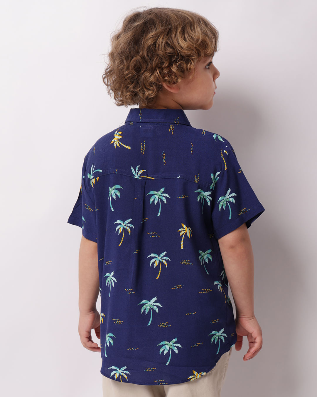 Camisa Infantil Estampada Tropical Gola Dobrável Marinho-1748345324223