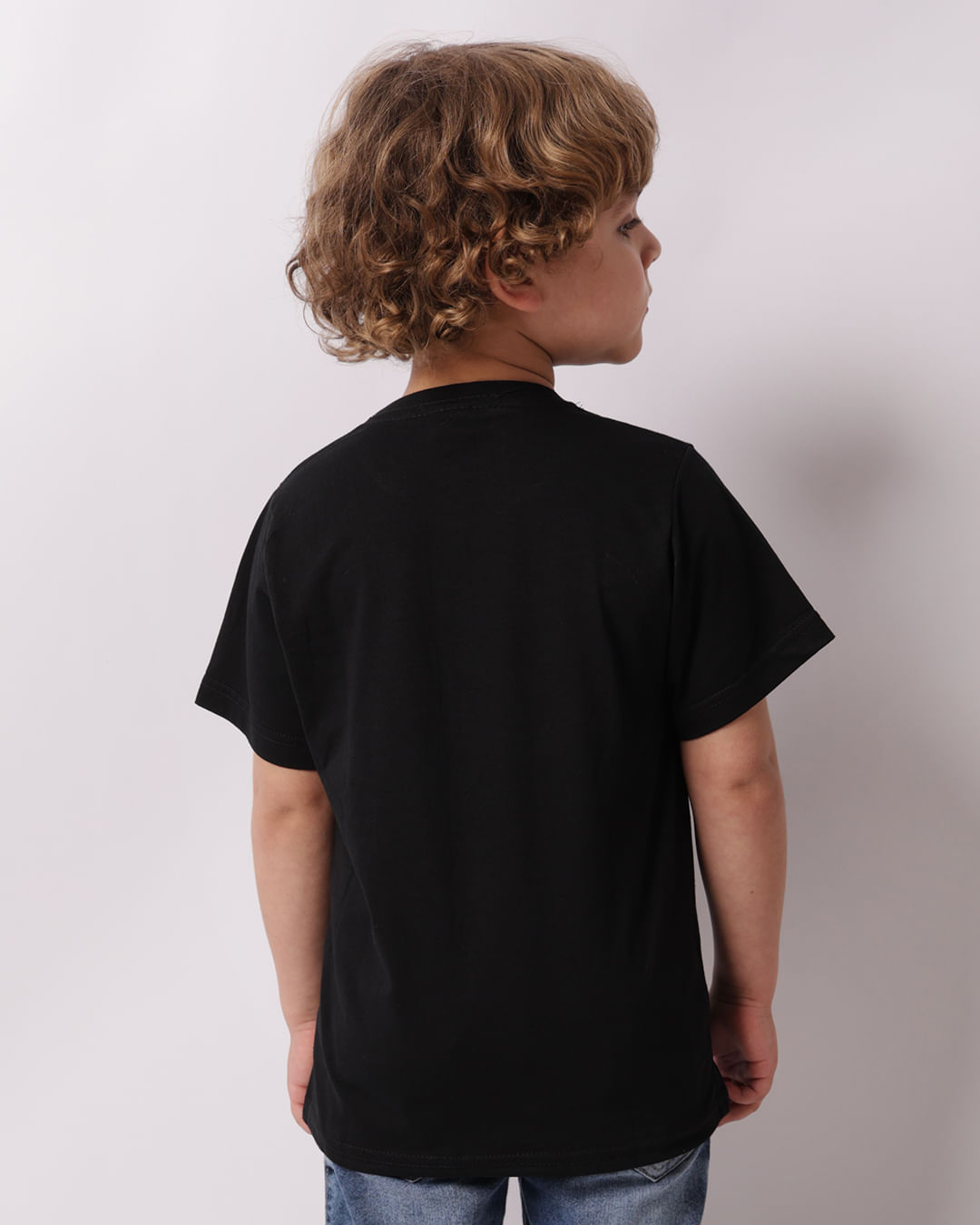 Camiseta Infantil Menino Estampa Extraterrestre Frontal Manga Curta Preta-1748346070024