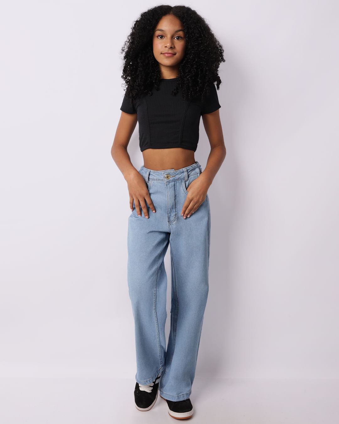 Blusa Juvenil Cropped Manga Curta Canelada Preta-1748346411165