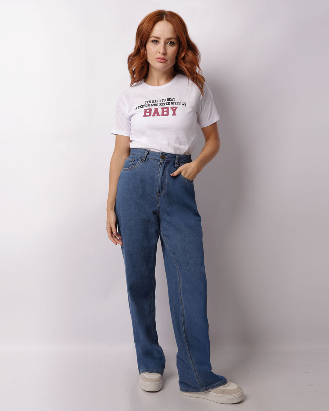 Camiseta Feminina Estampa Frontal Manga Curta Branca-1748349322100