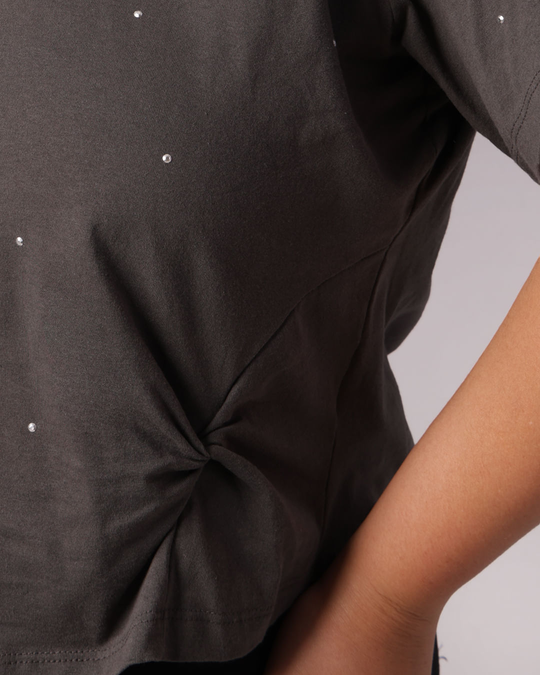 Tshirt-Mc-10126594-Tachas-Det-No---Cinza