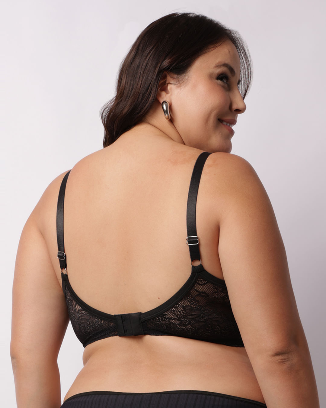 Soutien-Tg-Micro-E-Renda-66120---Preto