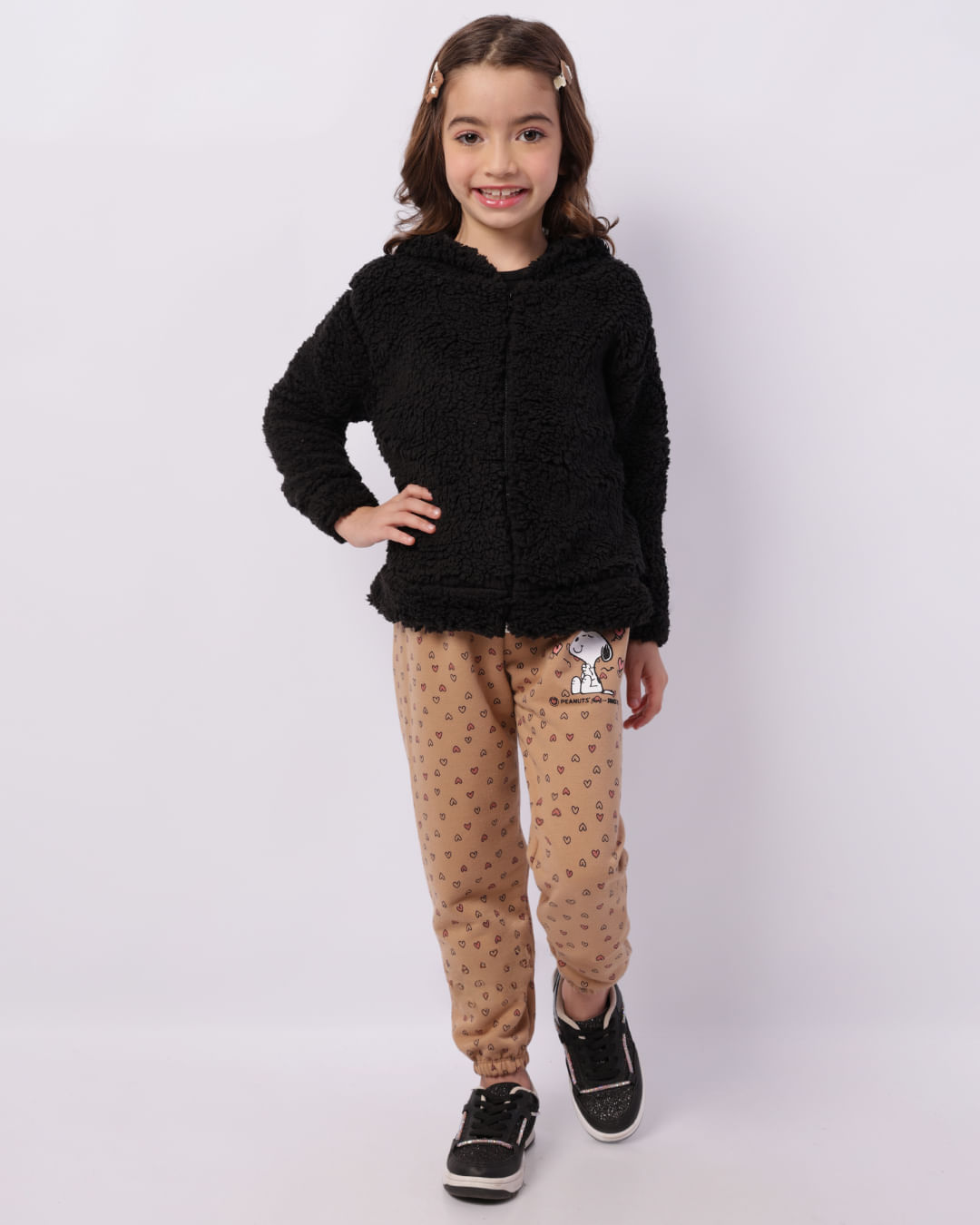 Calça Moletom Infantil Jogger Estampa Snoopy Bege