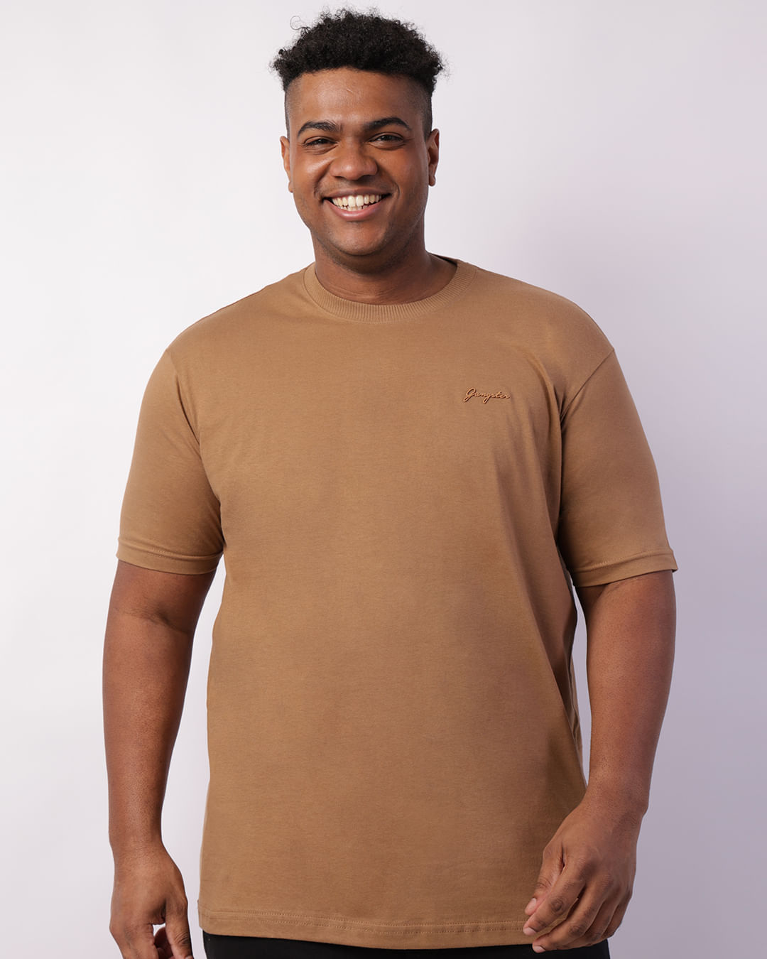 Camiseta-50110111-Gangster-Marr-Plus---Marrom