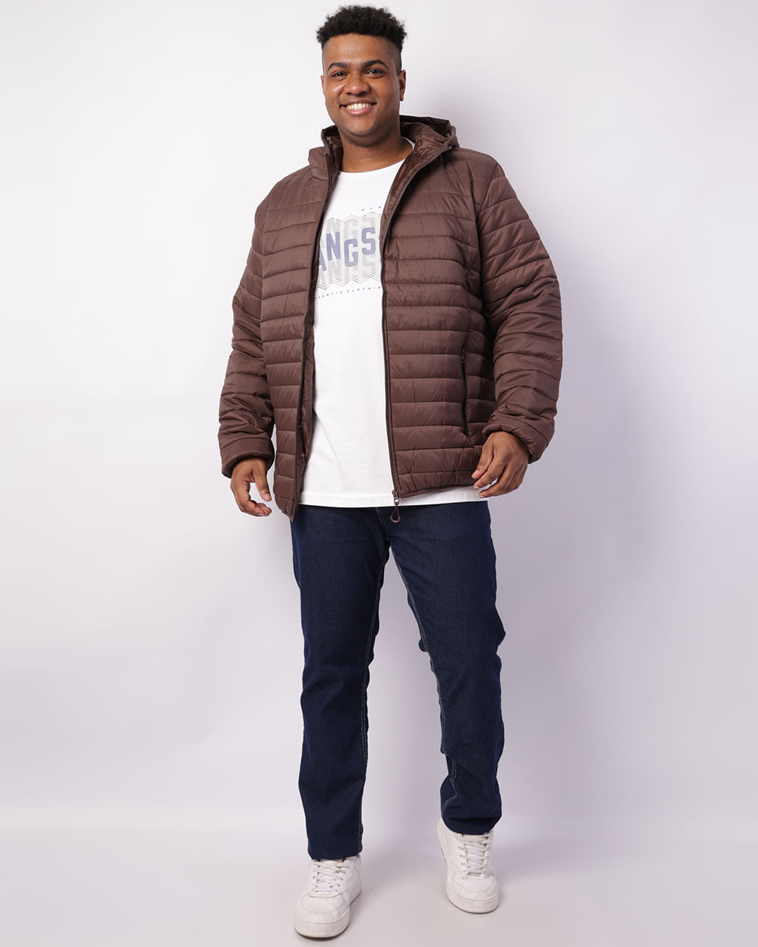 jaqueta-210t-Uniqlo-C-Capuz-Marr-Plus---Marrom