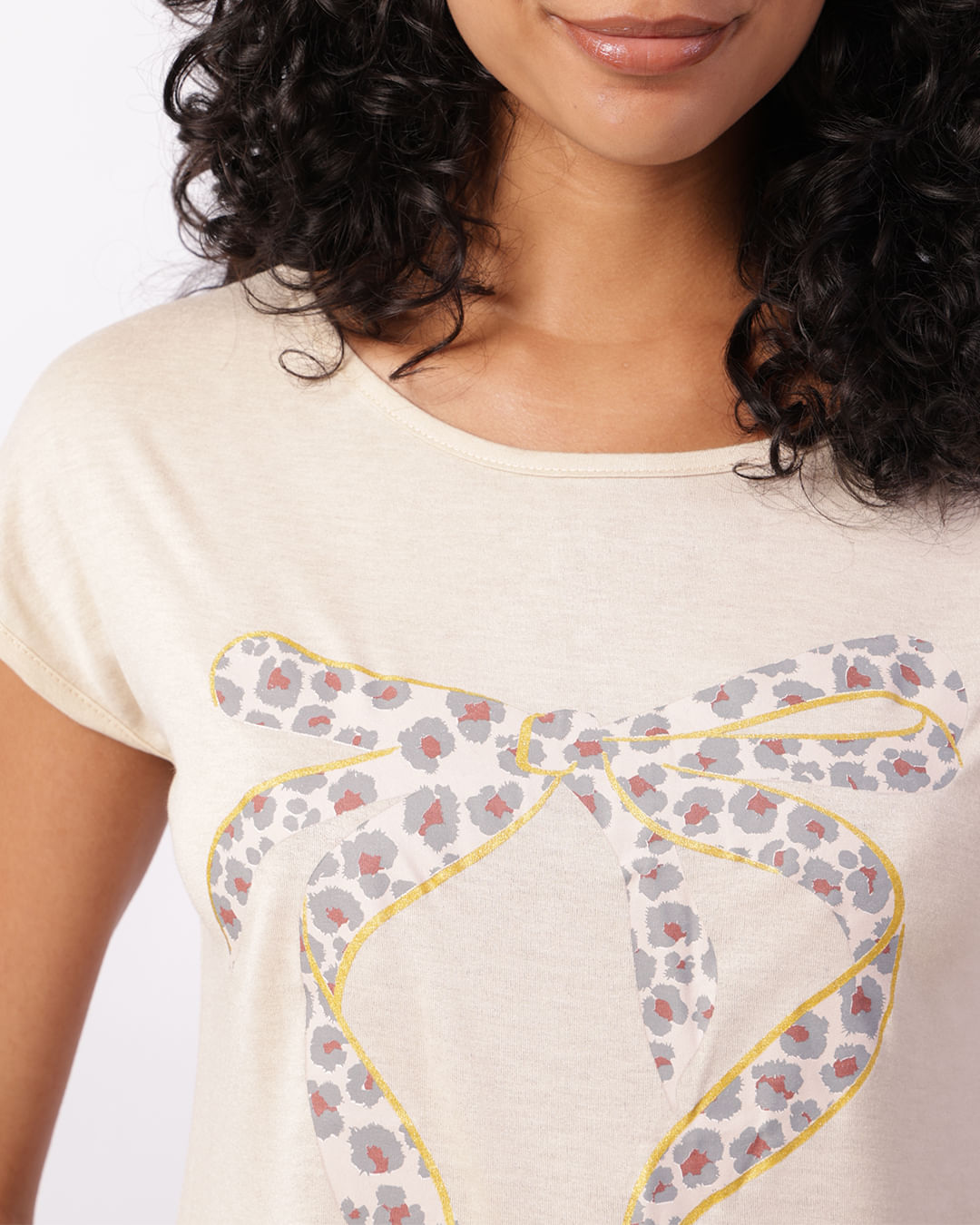 Blusa-Estamp-25619-Visco-Bege-Mesa---Bege