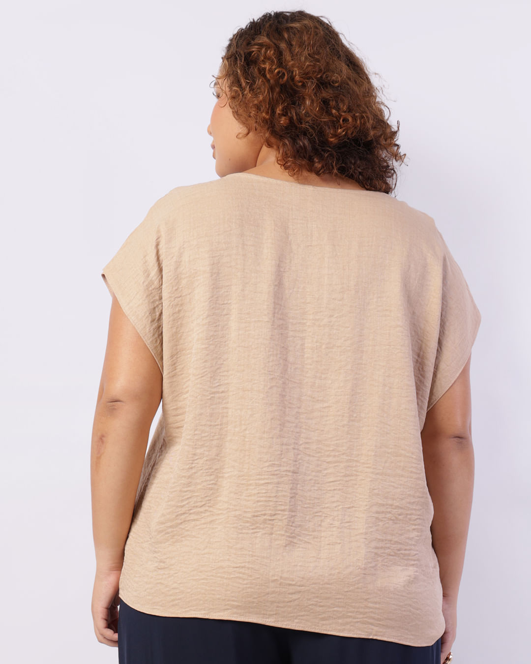 Blusa-730417-Mg-Desl-Decote-V-Mln-Twill---Bege