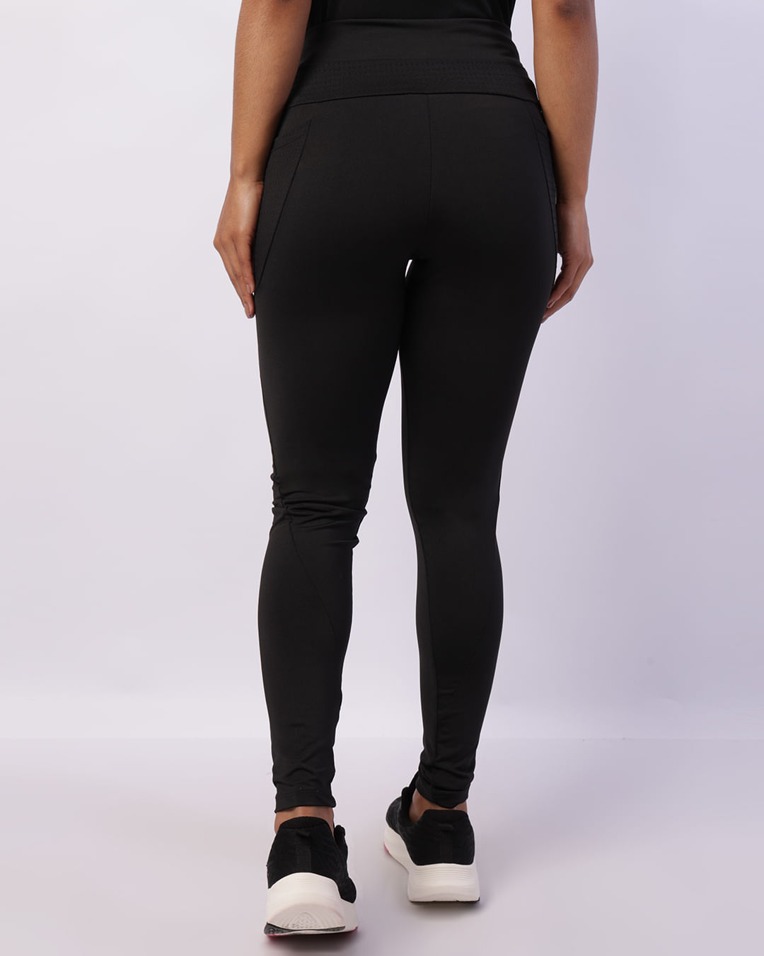 Legging-Bolso-Trabalhado---Preto