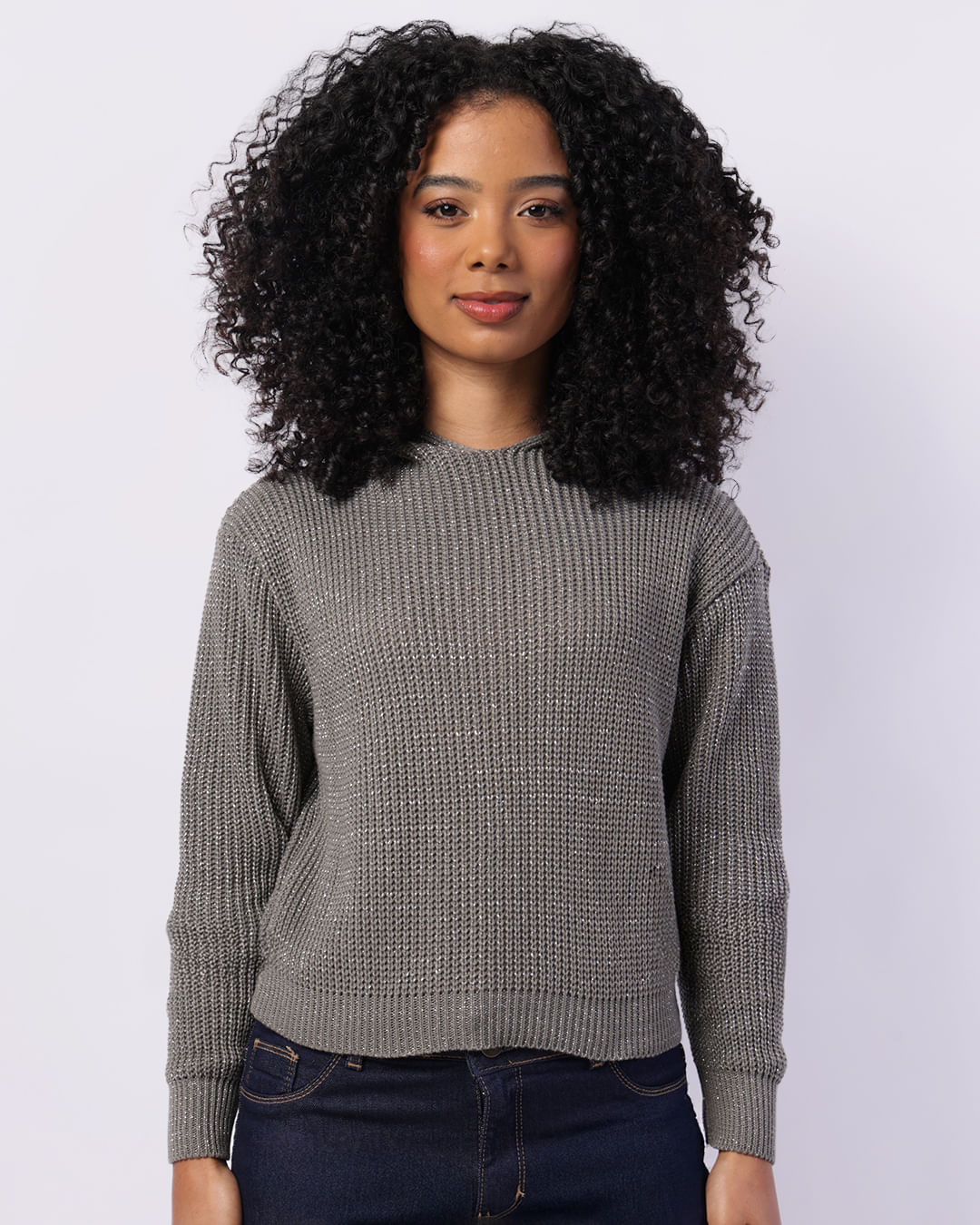 Blusa Feminina Tricô Cropped com Capuz Lurex Cinza