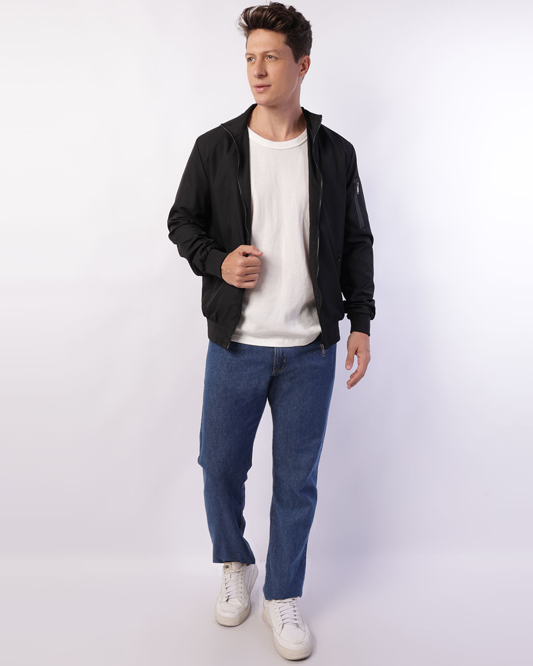 Jkt-10001108-Newport-Pto---Preto