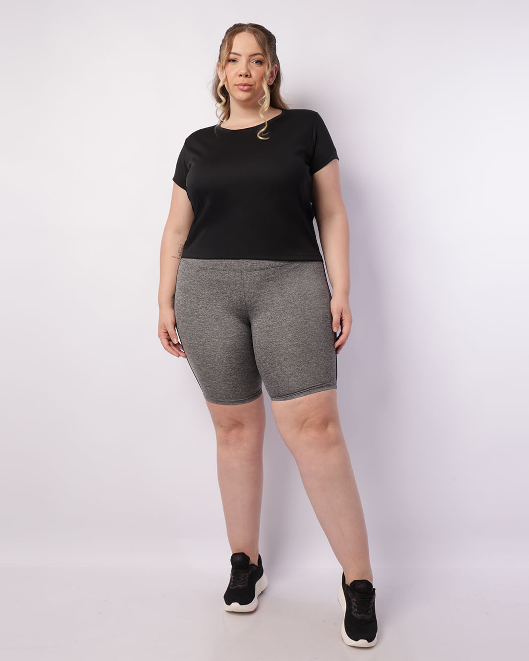 Blusa-Plus-Com-Abertura-Costas---Preto