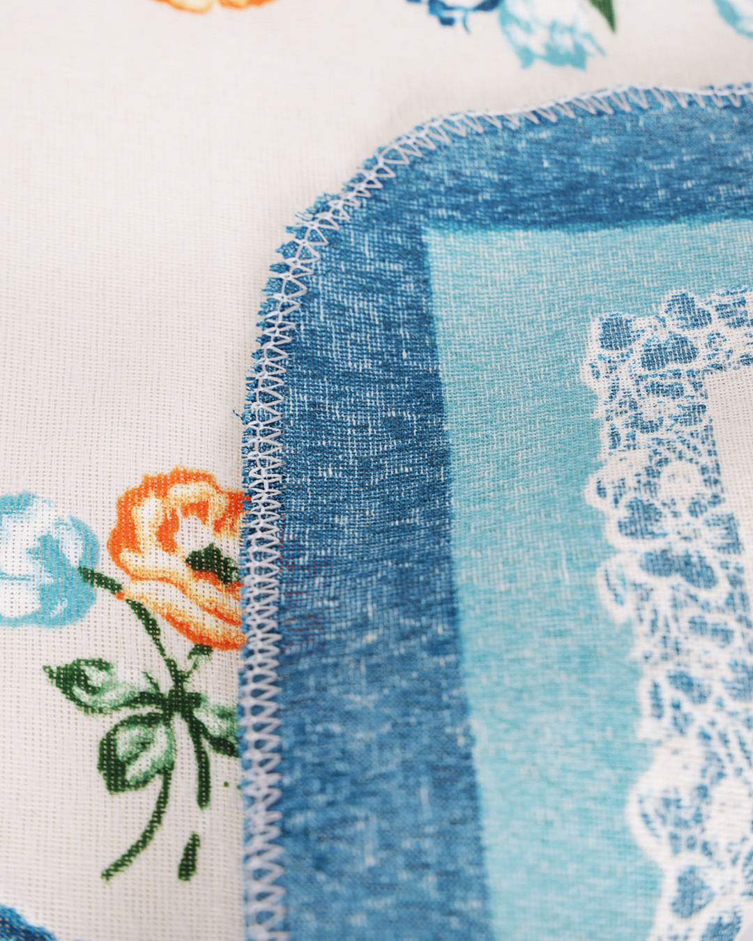 Lugar-Americano-Pa-30x40-215906---Marinho-Floral