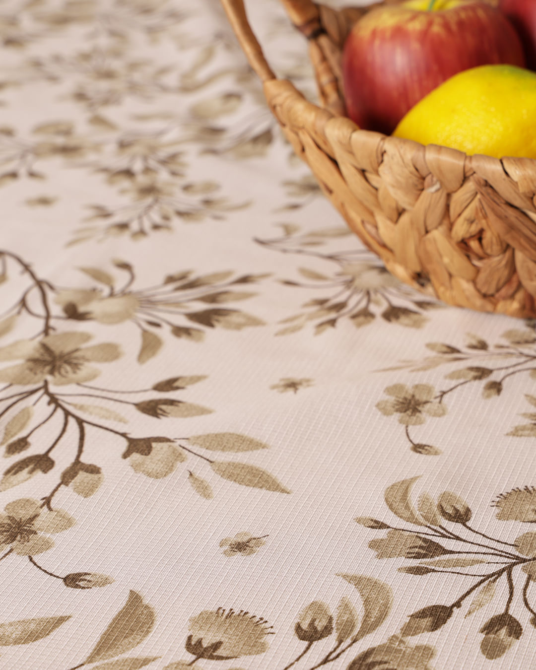 Toalha-De-Mesa-140x140-Quadrada---Linha---Estampado-Floral