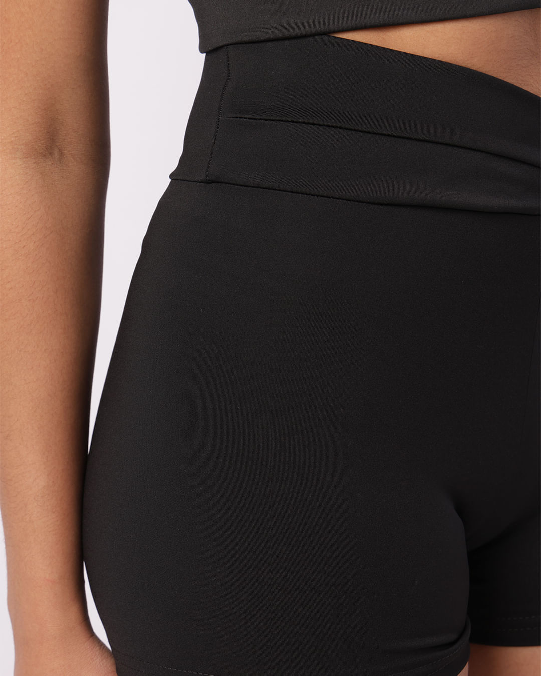 Short-Cos-Transpassado---Preto